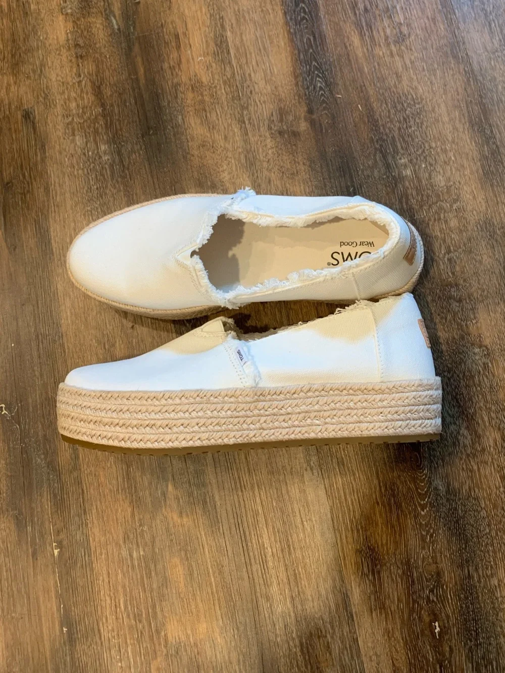 Toms valencia platform